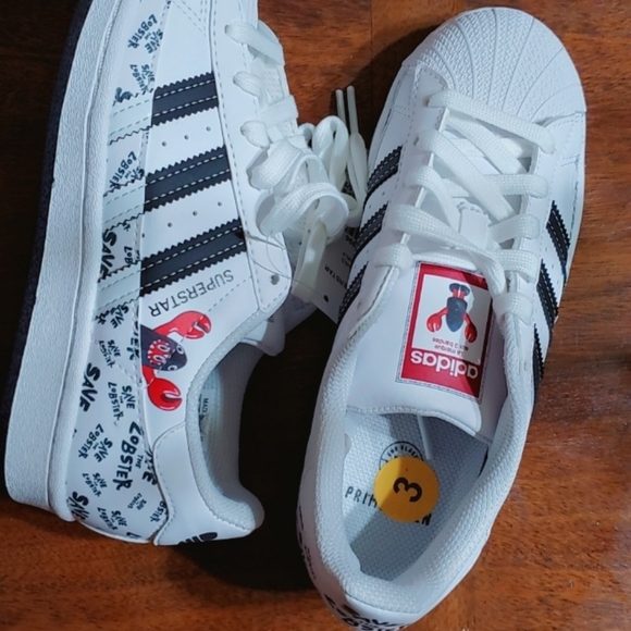 Adidas Save the Lobster 🦞 - Picture 13 of 13